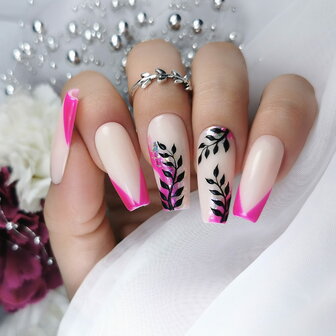 pink 540 roze gellak op nagels voorbeeld