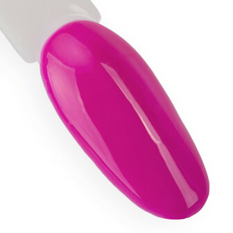 Magenta gellak voorbeeld op nagel