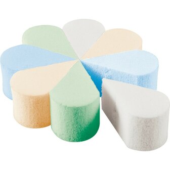 8 make-up sponsjes in 4 verschillende kleuren: blauw, groen, huidskleur en roze.