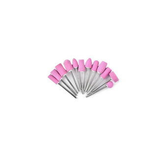 Close-up van een stenen freesbitje met medium korrel voor nagelstyling