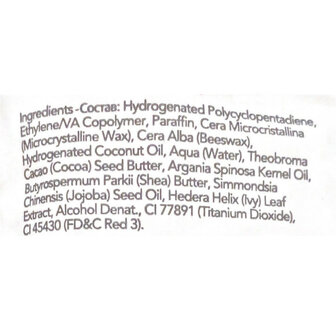 Close-up van de natuurlijke ingredi&euml;nten op de verpakking (Argan, Shea).