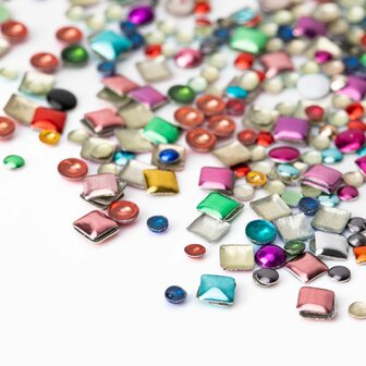 nail art studs in verschillende kleuren vormen en afmetingen