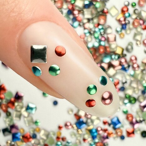 ntn shinepins mix kleuren en vormen op nagel